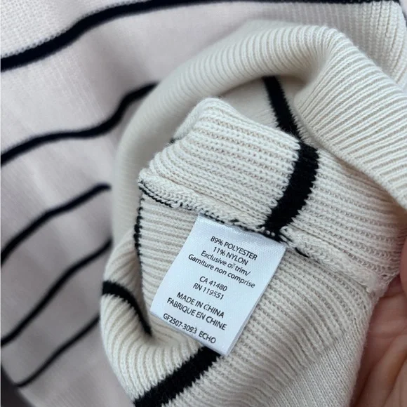 Gentle Fawn Striped Cream and Black Sweater Oversized Medium - Picture 3 of 3
